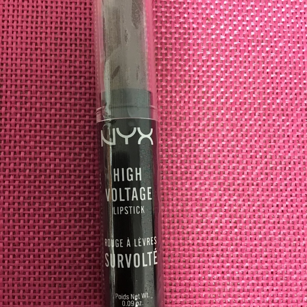 NYX HIGH VOLTAGE LIPSTICK, DIRTY TALK
